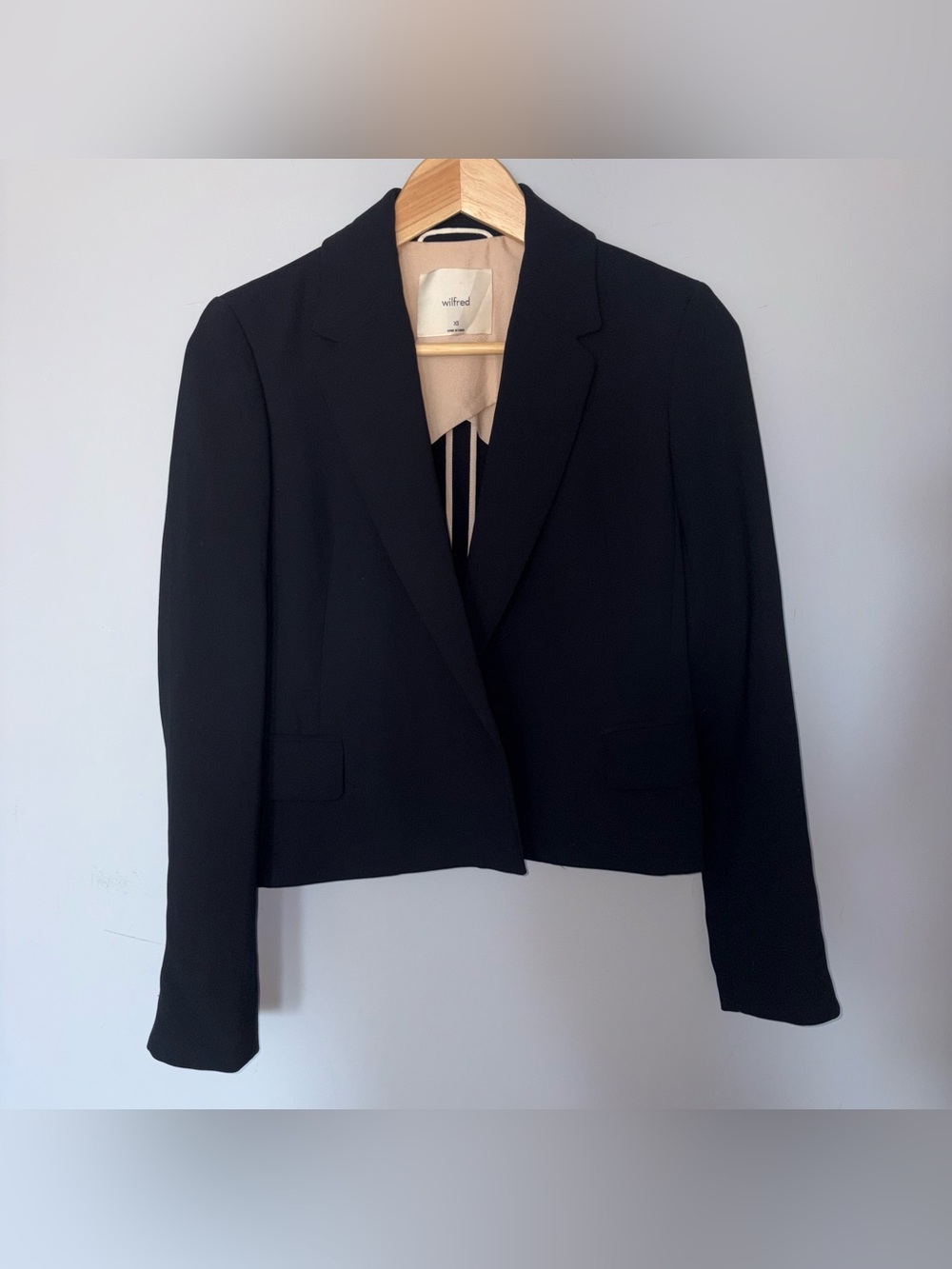 Wilfred Black Cropped Tailored Blazer